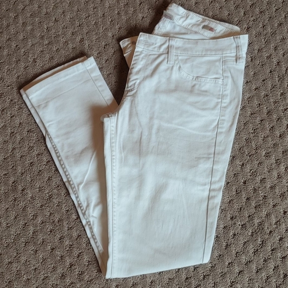 white super skinny jeans